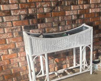 Wicker planter