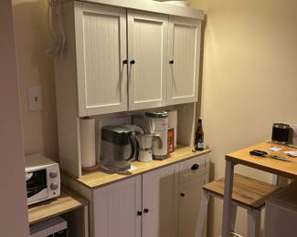 Kitchen type cabinet