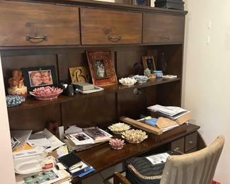 Desk with hutch