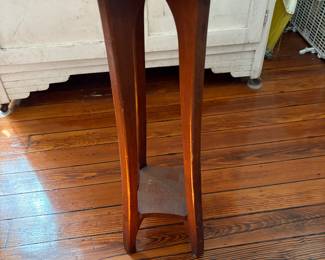 Plant stand