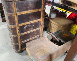 Trunk & Pedal Car