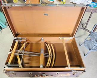 Steamer Wardrobe Trunk