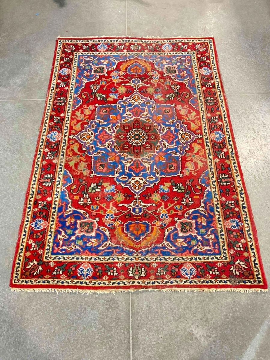 Rugs tools collectibles fine art starts on 10 19 2025
