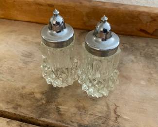 Vintage Indiana Glass Salt & Pepper Shakers