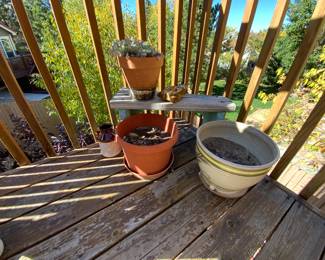 Clay & Ceramic Pots & Decorative Plant Shelf/Bench