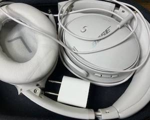 Bose Quite Comfort Noise Cancellation Headphones