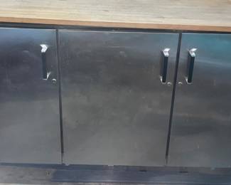 Beer Refrigeration/Storage Units (Located Off-Site). You Will Need To Coordinate Pick-Up With Double Luck Auctions.