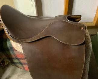 Lovatt & Ricketts English Saddle In Pristine Condition!