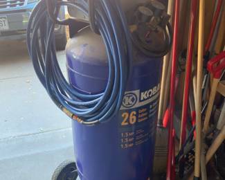 Kobalt 1.5 hp 26 Gallon Electric Air Compressor