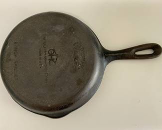 Vintage Wagner Ware Cast Iron Skillet