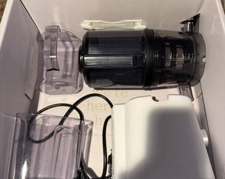 Nama J2 Cold Press Juicer - New In Box