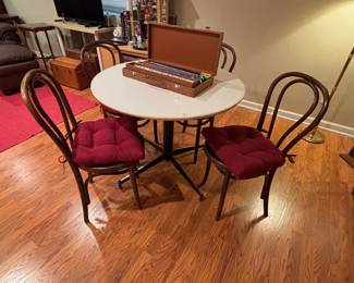 Round Table, 4 Bentwood Chairs