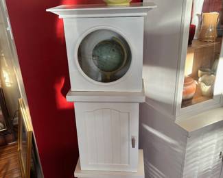 White Cabinet, Pottery, Globe