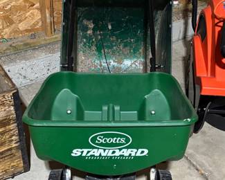 Scotts Seeder, Yard Cart