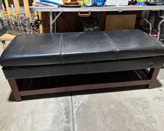 Vinyl/Wood Bench w/Hinged Top