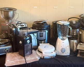 Kitchen aid mixer - blender- crockpot- coffee grinder , ice cream maker 