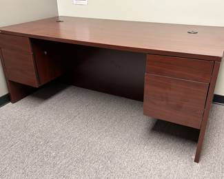 Laminate Medium Finish Office Desk, 1/2