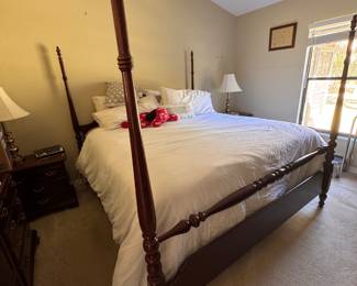 Thomasville Cherry Master Bedroom set - includes King size poster bed, Long Dresser with mirror, 2 bedside tables and 2 Stiffel Lamps and Gentleman’s chest