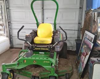 JOHN DEERE ZTRAK ZERO TURN MOWER WITH ONLY 170 HOURS AND RECENTLY SERVICED