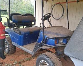 EZGO 4 PERSON GOLF CART...NEEDS NEW BATTERIES