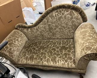 bench with removeable back