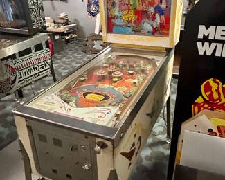 Bazaar pinball machine