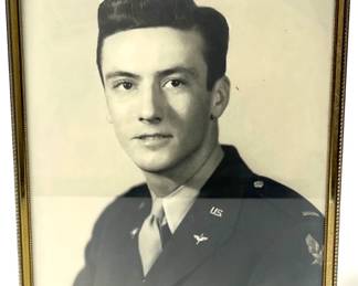 Vintage WWII US Army Air Force (USAAF) Aircrew Member Framed Portrait