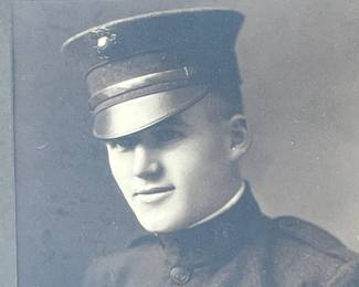 Antique WWI Era US Marine Corps (USMC) Soldier Framed Portrait Photograph with Sharpshooter Medal