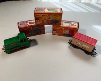 Matchbox No. 24 Diesel Shunter & No. 25 Flat Car Container