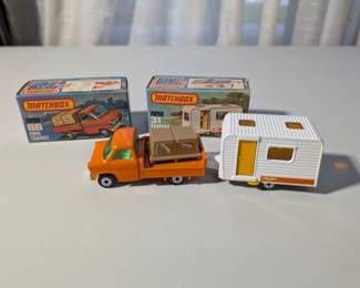 Matchbox No. 66 Ford Transit & No. 31 Caravan