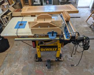 DeWalt DW746 Table Saw