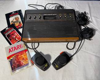Vintage Atari 2600 Console Set