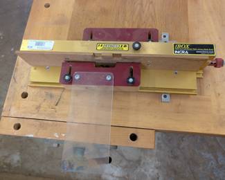 INCRA IBOX Table Saw Jig