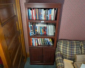 Wooden Bookshelf/Cabinet