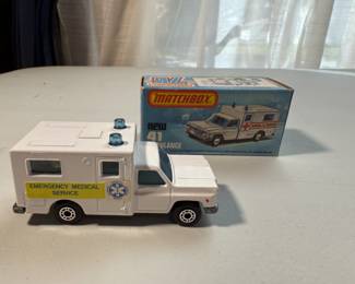 Matchbox Superfast Ambulance No. 41