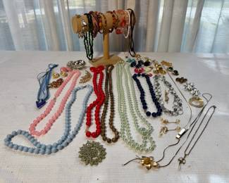 Assorted Vintage Jewelry Collection
