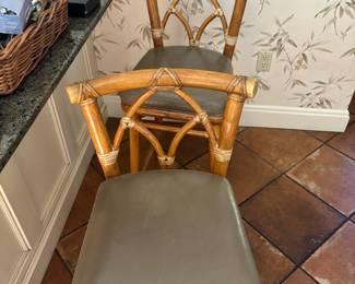 2 KITCHEN STOOLS