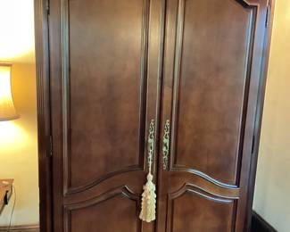ARMOIRE