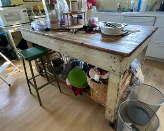 Nice rectangle country table