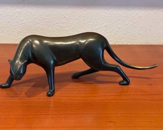 Loet Vanderveen 'Cheetah' 11x5x6.5" bronze sculpture 341/750
