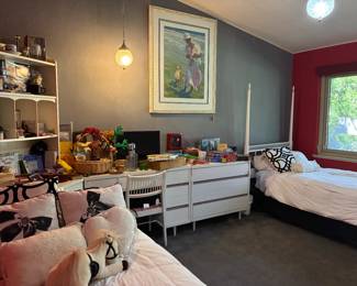 Tween bed (pair) bedroom set