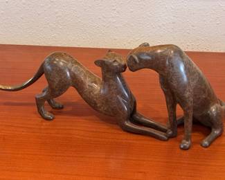 Loet Vanderveen 'New Cheetah Pair' bronze sculpture 515/750