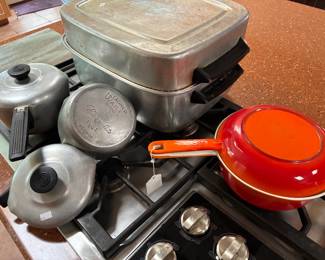 Descoware Belgium cast iron flame orange Wagner Ware Sidney -O- Magnalite saucepan - pair