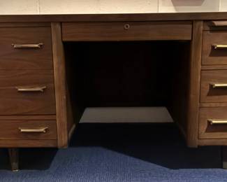 MCM Jasper solid wood executive desk