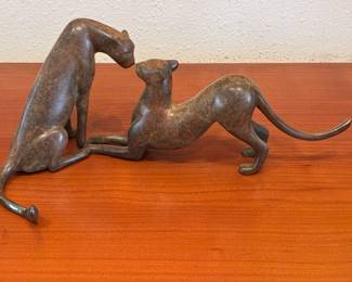 Loet Vanderveen 'New Cheetah Pair' bronze sculpture - back 515/750