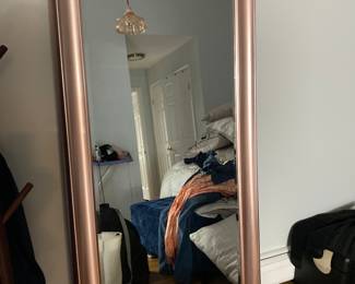 FULL LENGTH FLOOR MIRROR