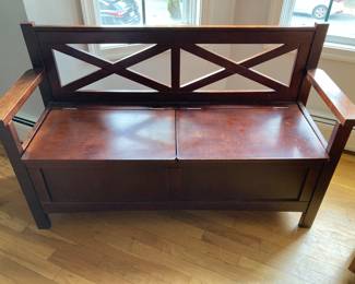 STORAGE BENCH