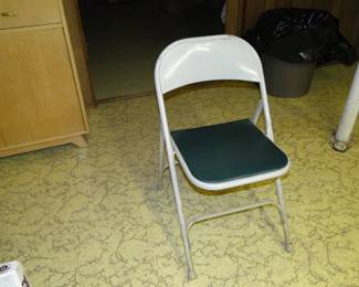 Random folding chair