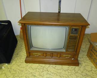 Console TV, would make a great fish tank, and it is FREE