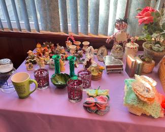 Misc Christmas Figures & Other Items